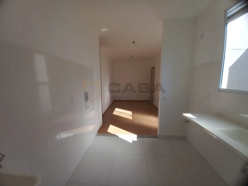 Foto 1 de Apartamento com 2 Quartos à venda, 46m² em Chacara Parreiral, Serra