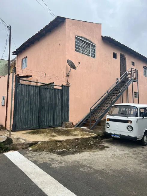 Foto 1 de Sobrado com 5 Quartos à venda, 131m² em Setor Residencial Oeste, Brasília