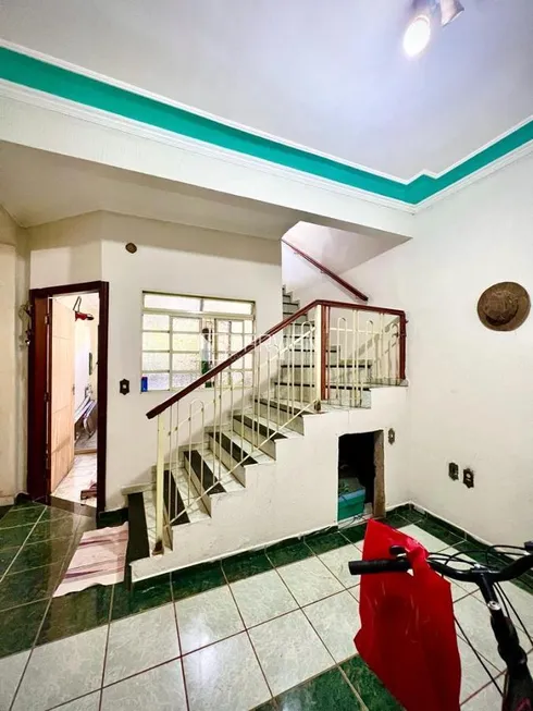 Foto 1 de Casa com 2 Quartos à venda, 49m² em VILA VIRGINIA, Ribeirão Preto