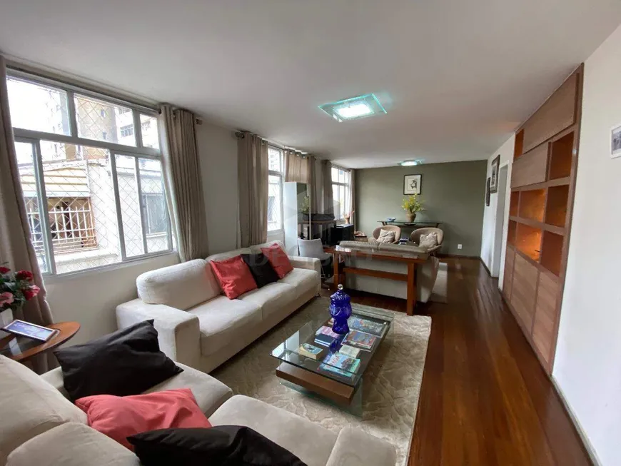 Foto 1 de Apartamento com 4 Quartos à venda, 160m² em Santo Agostinho, Belo Horizonte