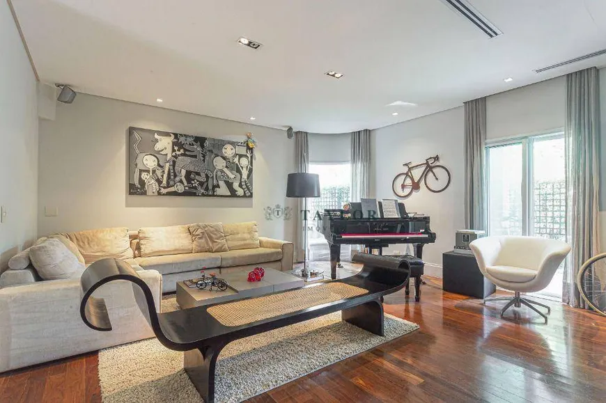Foto 1 de Apartamento com 2 Quartos à venda, 170m² em Alto de Pinheiros, São Paulo