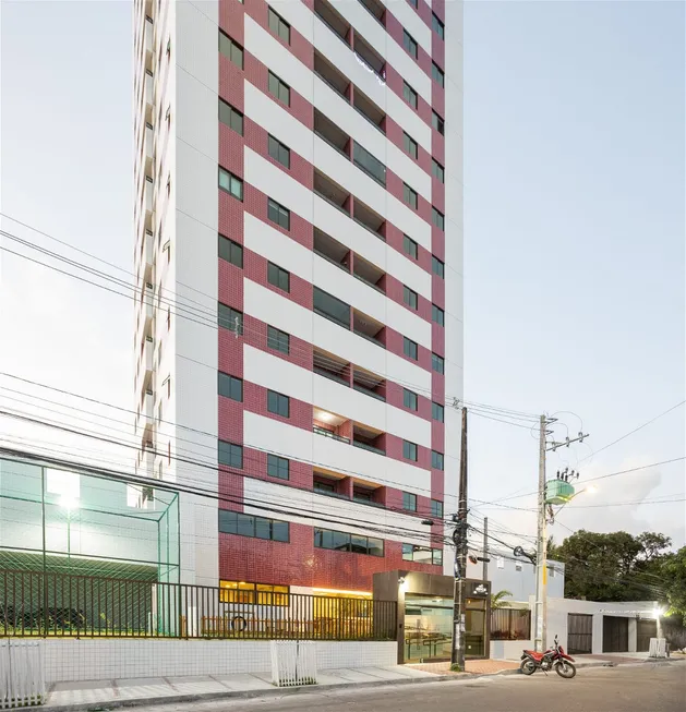 Foto 1 de Apartamento com 3 Quartos à venda, 62m² em Prado, Recife