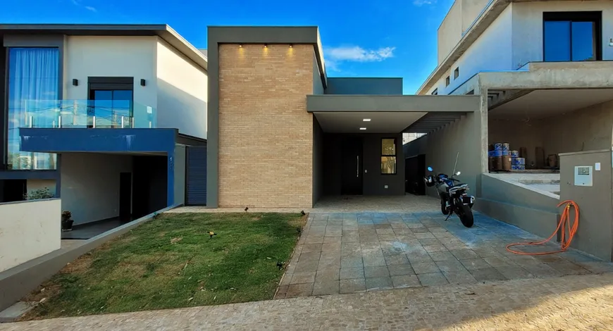 Foto 1 de Casa de Condomínio com 3 Quartos à venda, 250m² em Vila do Golf, Ribeirão Preto