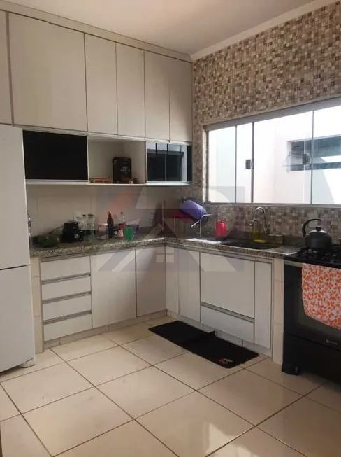 Foto 1 de Casa com 2 Quartos à venda, 90m² em Jardim Santa Clara II, Rio Claro