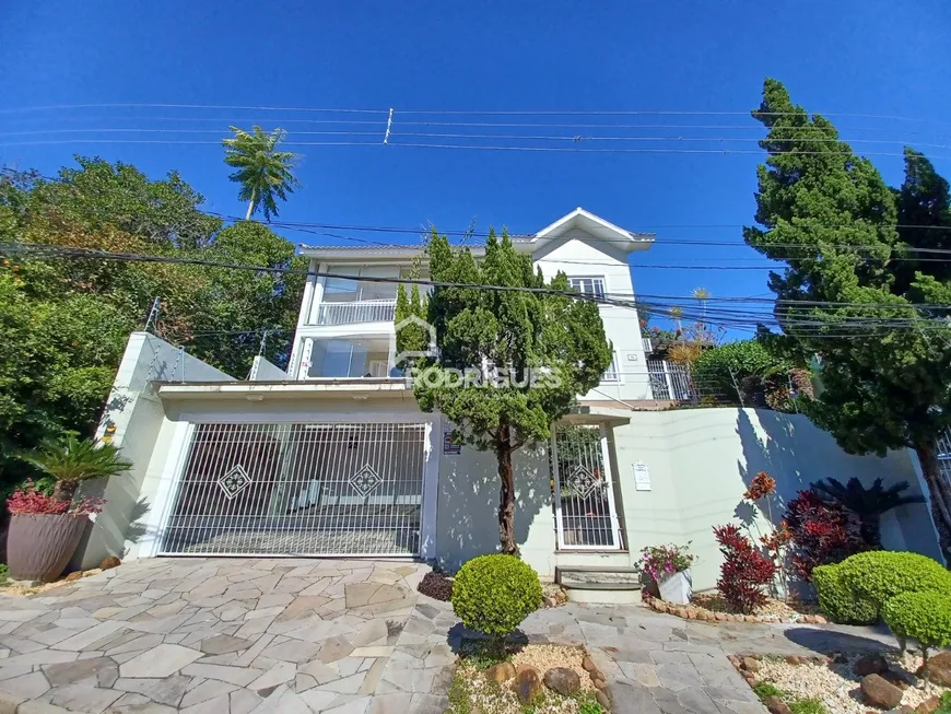 Foto 1 de Casa com 5 Quartos para alugar, 421m² em Cristo Rei, São Leopoldo