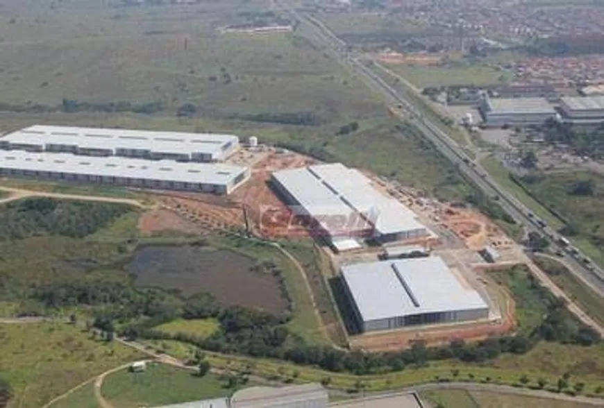 Foto 1 de Galpão/Depósito/Armazém para alugar, 7712m² em Vila Galvão, Caçapava