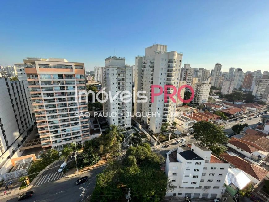 Apartamento na Rua Pascal, 1973, Campo Belo em São Paulo, por R