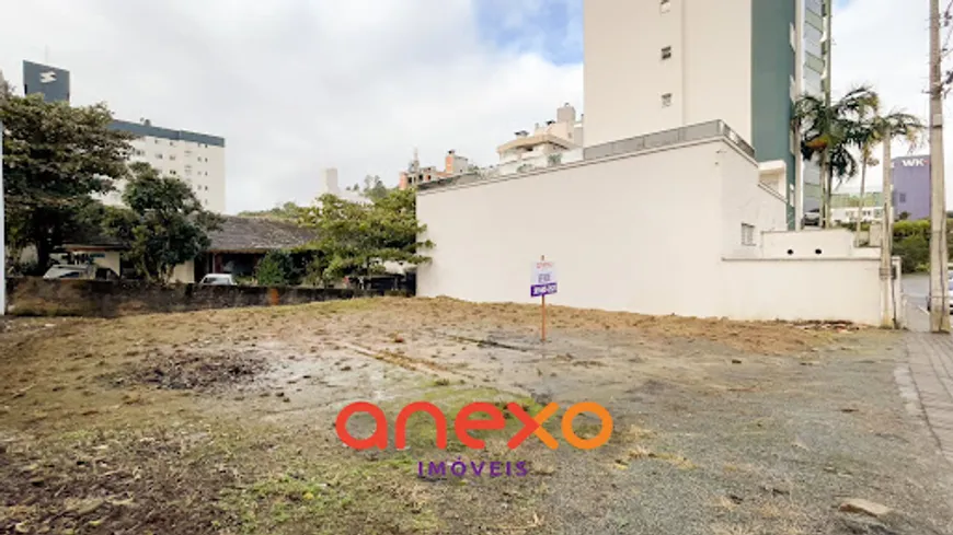 Foto 1 de Lote/Terreno à venda, 300m² em Vila Nova, Blumenau