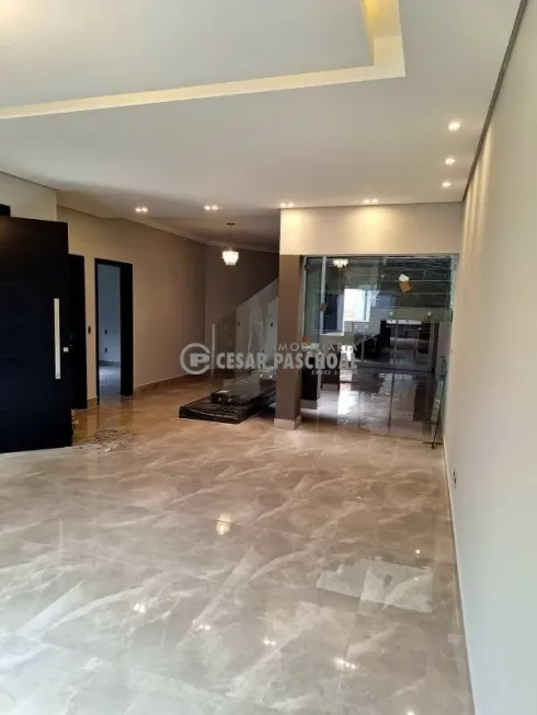 Foto 1 de Casa com 4 Quartos à venda, 260m² em Jardim Califórnia, Ribeirão Preto