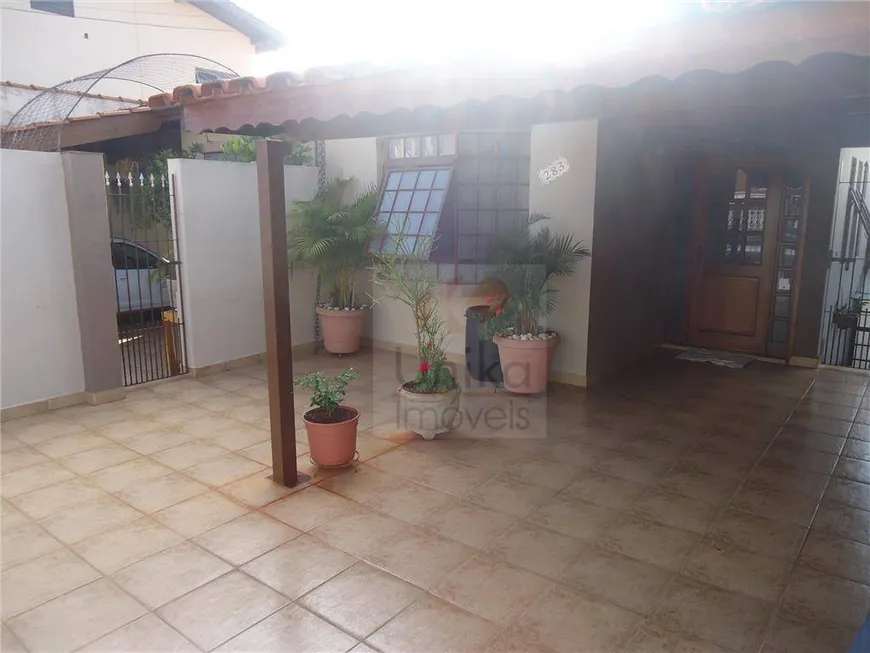 Foto 1 de Casa com 3 Quartos à venda, 205m² em Jardim Santa Filomena, Itatiba