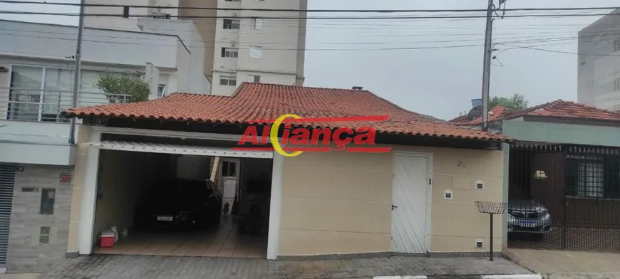 Foto 1 de Casa com 3 Quartos à venda, 200m² em Vila Rosalia, Guarulhos