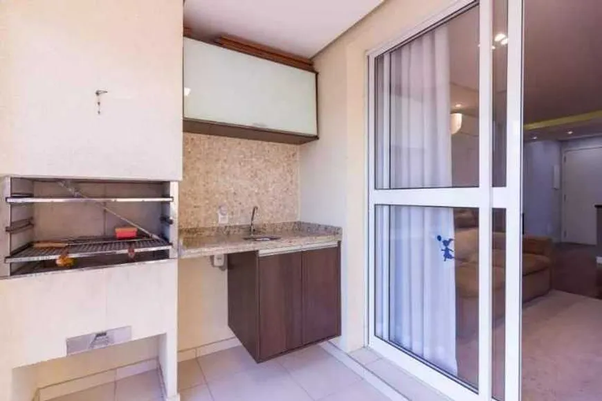 Foto 1 de Apartamento com 3 Quartos à venda, 85m² em Parque Continental, São Paulo