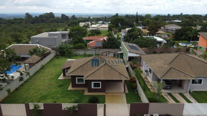 Foto 1 de Casa de Condomínio com 3 Quartos à venda, 220m² em Setor Habitacional Tororo, Brasília