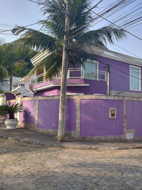 Foto 1 de Casa com 4 Quartos à venda, 294m² em Jacarepaguá, Rio de Janeiro