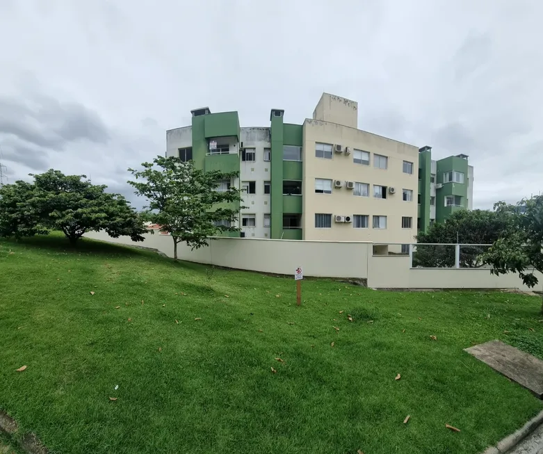 Foto 1 de Apartamento com 2 Quartos à venda, 58m² em Forquilhinhas, São José