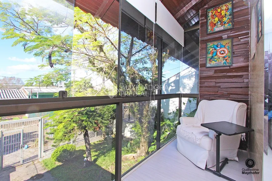 Foto 1 de Casa com 3 Quartos à venda, 252m² em Vila Ipiranga, Porto Alegre