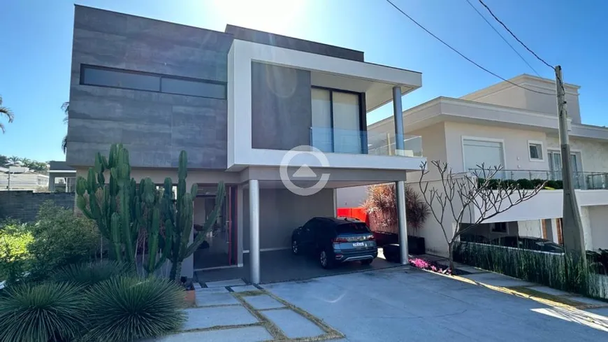 Foto 1 de Casa de Condomínio com 3 Quartos à venda, 340m² em Swiss Park, Campinas