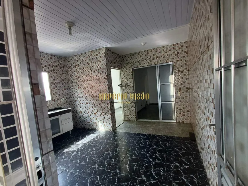 Foto 1 de Sobrado com 5 Quartos à venda, 180m² em Jardim Varan, Suzano