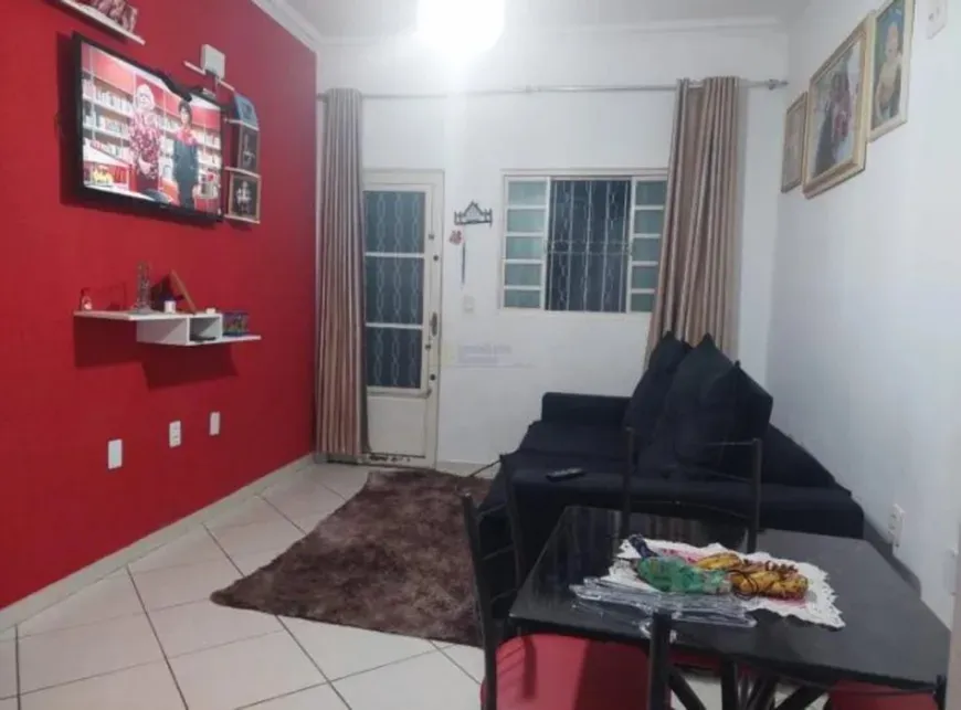 Foto 1 de Casa com 2 Quartos à venda, 71m² em Centro, Simões Filho