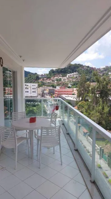 Foto 1 de Apartamento com 3 Quartos à venda, 136m² em Varzea, Teresópolis