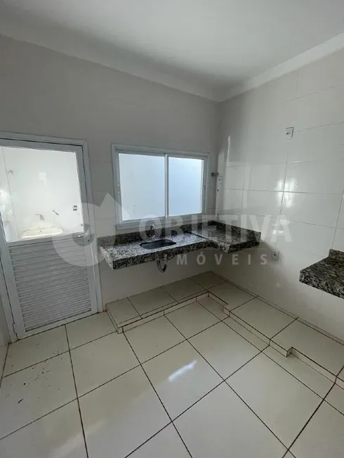 Foto 1 de Casa com 2 Quartos à venda, 62m² em Shopping Park, Uberlândia