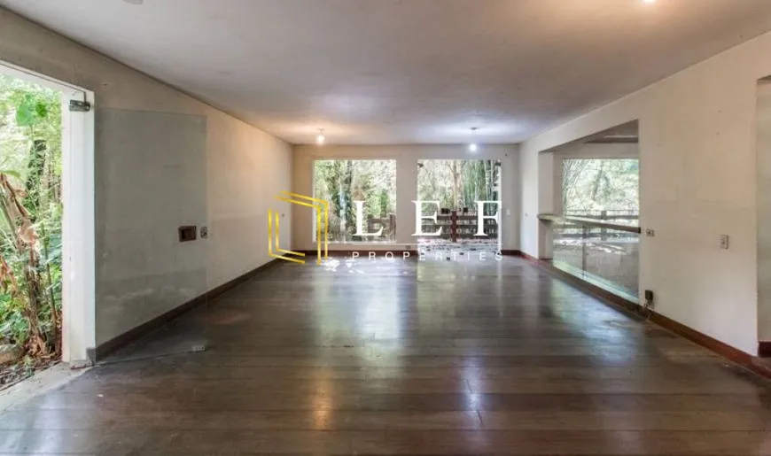 Foto 1 de Casa com 5 Quartos à venda, 1296m² em Jardim dos Estados, São Paulo