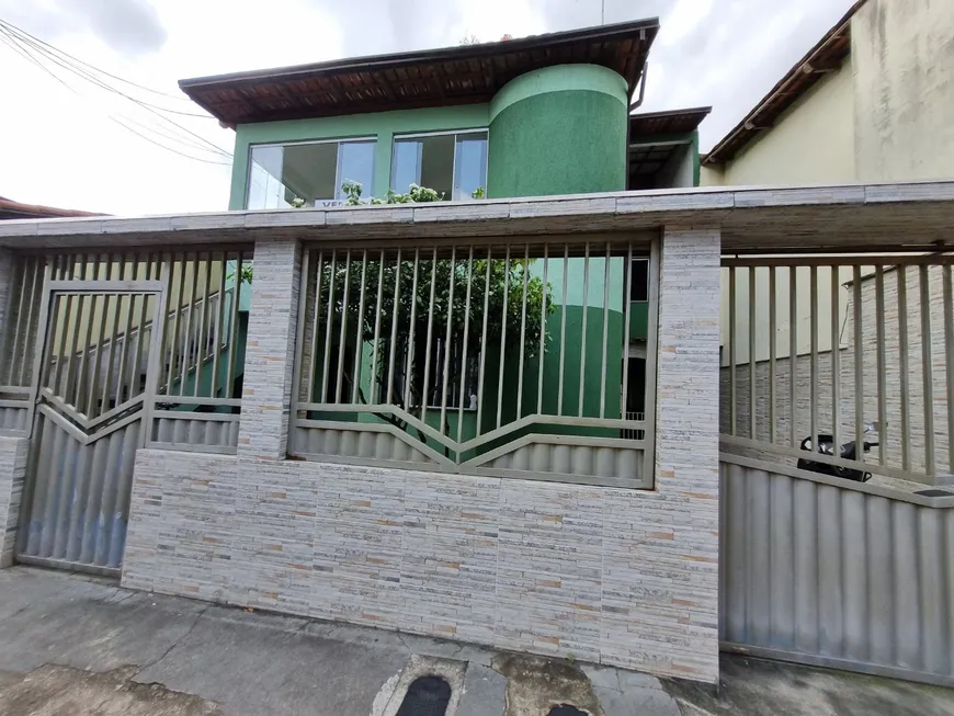 Foto 1 de Casa com 3 Quartos à venda, 320m² em Antônio Honório, Vitória