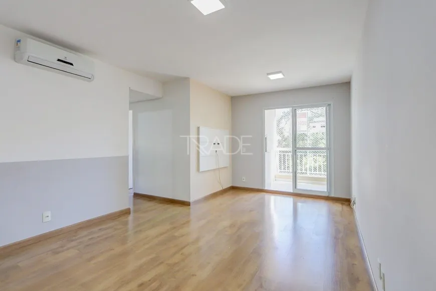 Foto 1 de Apartamento com 3 Quartos à venda, 72m² em Teresópolis, Porto Alegre