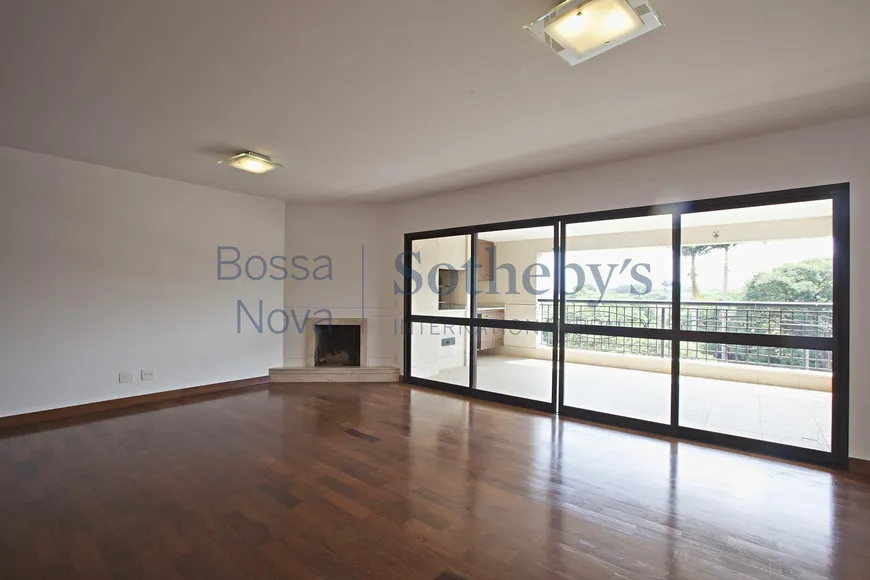 Foto 1 de Apartamento com 3 Quartos para alugar, 190m² em Alto de Pinheiros, São Paulo