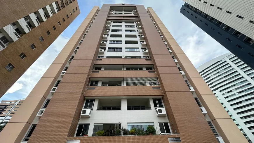 Foto 1 de Apartamento com 3 Quartos à venda, 126m² em Meireles, Fortaleza