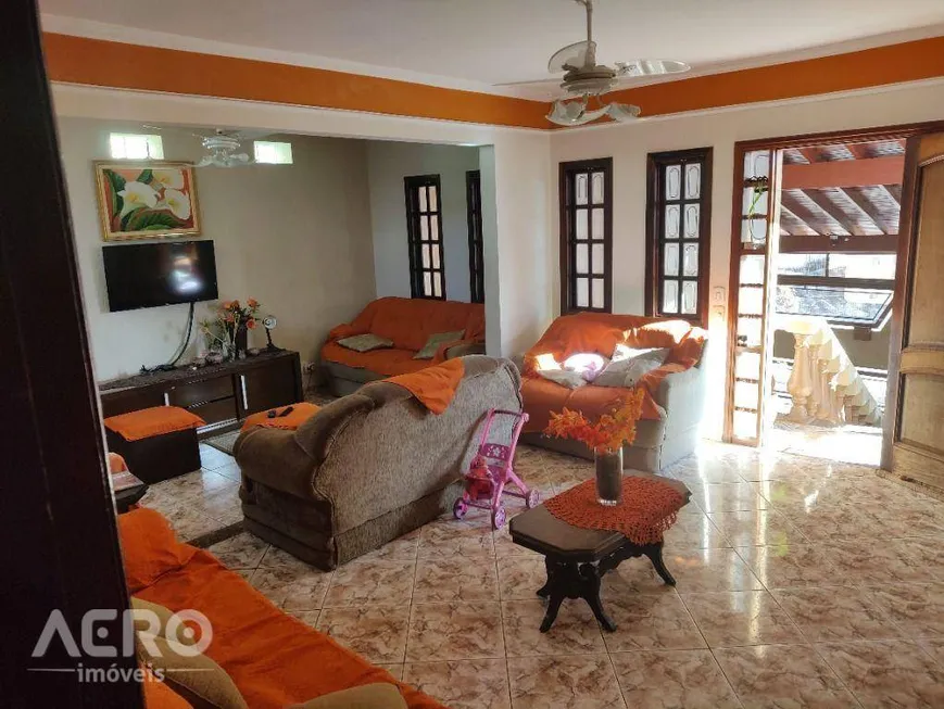 Foto 1 de Casa com 4 Quartos à venda, 280m² em Vila Pacífico, Bauru