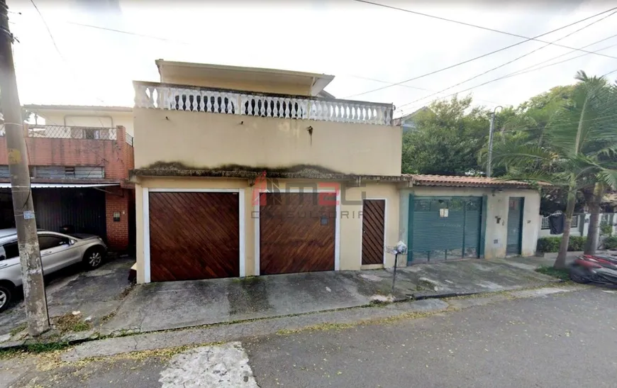 Foto 1 de Sobrado com 6 Quartos à venda, 348m² em Vila Ipojuca, São Paulo