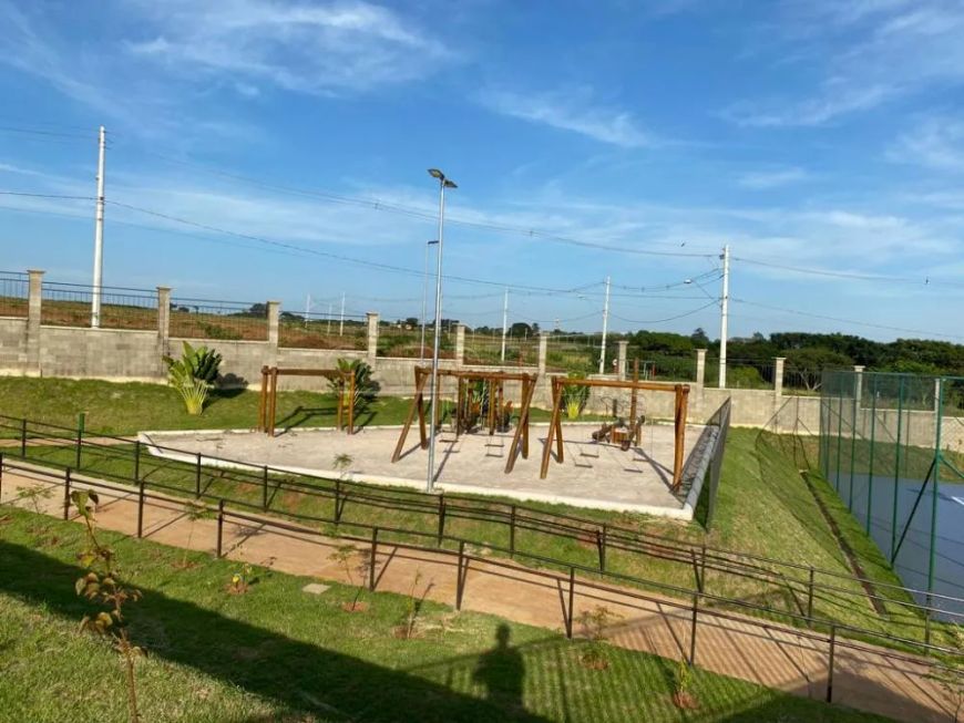 Lote/Terreno na Rua Ray Wesley Herrick, 300, Jardim Jockey Clube em São  Carlos, por R$ 240.000 - Viva Real