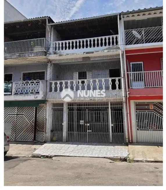 Foto 1 de Sobrado com 3 Quartos à venda, 225m² em IAPI, Osasco