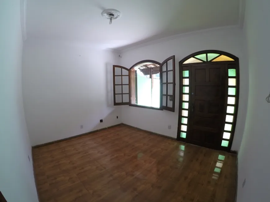 Foto 1 de Casa com 4 Quartos à venda, 255m² em Ouro Preto, Belo Horizonte