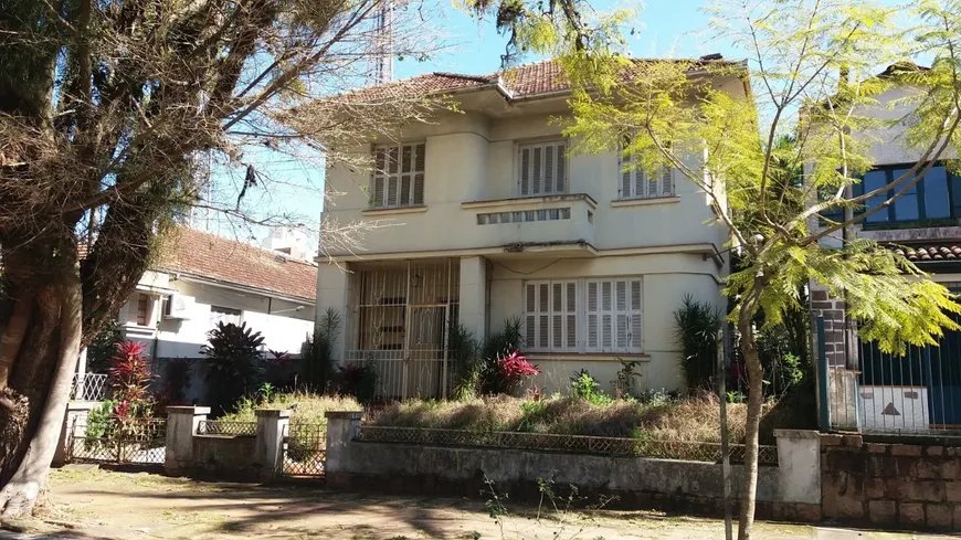 Foto 1 de Casa com 3 Quartos à venda, 237m² em Petrópolis, Porto Alegre