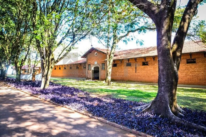 Foto 1 de Lote/Terreno à venda, 900m² em Estância das Flores, Jaguariúna