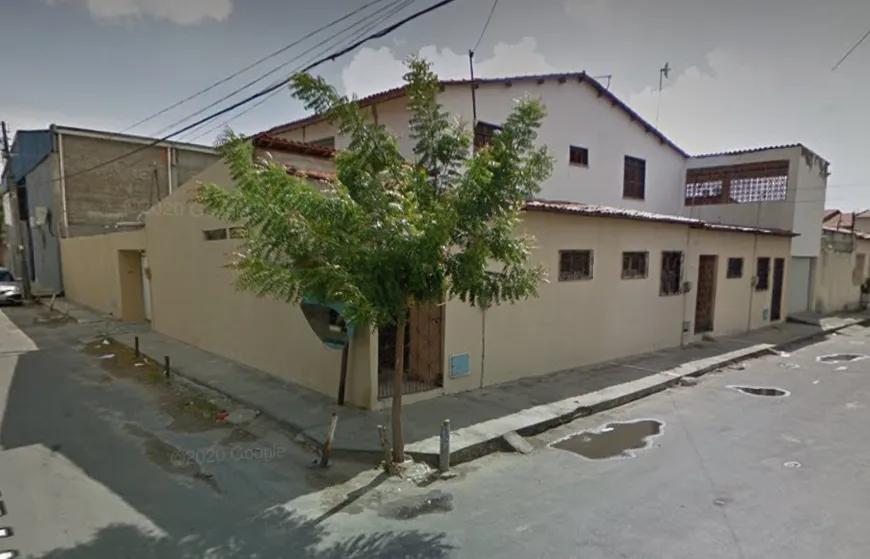 Foto 1 de Casa com 4 Quartos à venda, 482m² em Messejana, Fortaleza