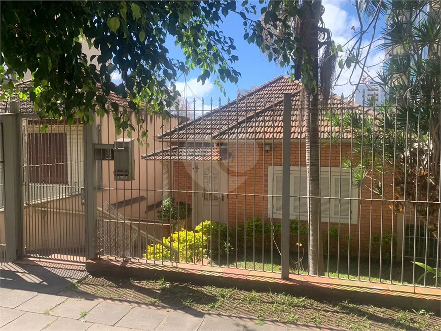 Foto 1 de Casa com 3 Quartos à venda, 10m² em Passo D areia, Porto Alegre