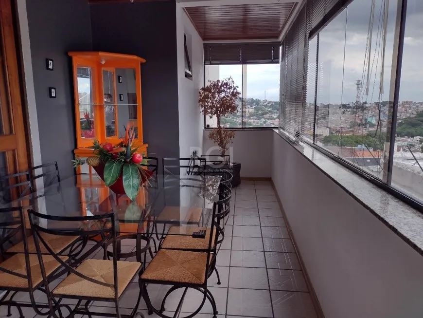 Foto 1 de Apartamento com 2 Quartos à venda, 86m² em Medianeira, Porto Alegre