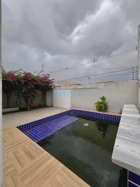 Foto 1 de Casa com 2 Quartos à venda, 200m² em Imbiribeira, Recife