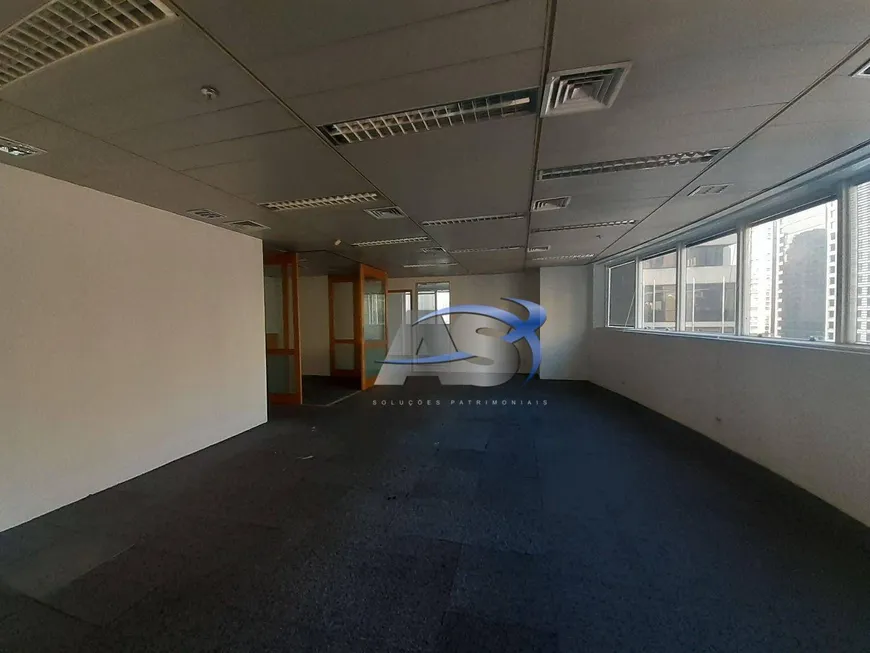 Foto 1 de Sala Comercial para alugar, 200m² em Vila Olímpia, São Paulo