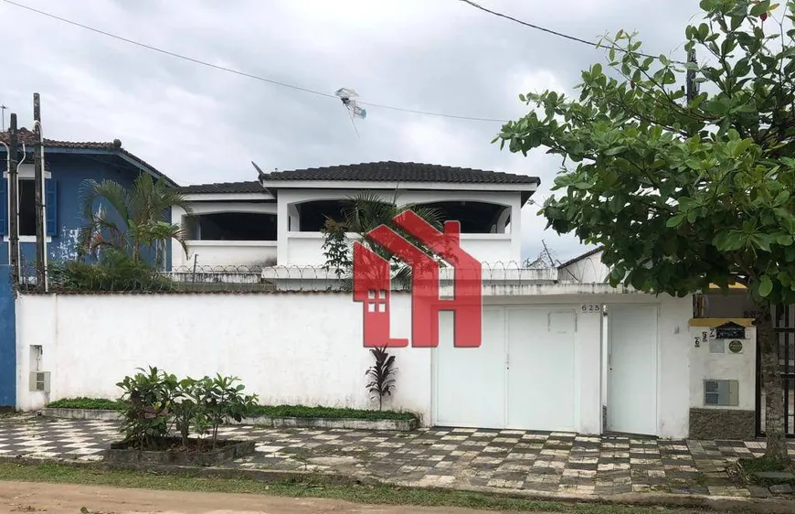 Foto 1 de Casa com 3 Quartos à venda, 255m² em Balneário Praia do Pernambuco, Guarujá