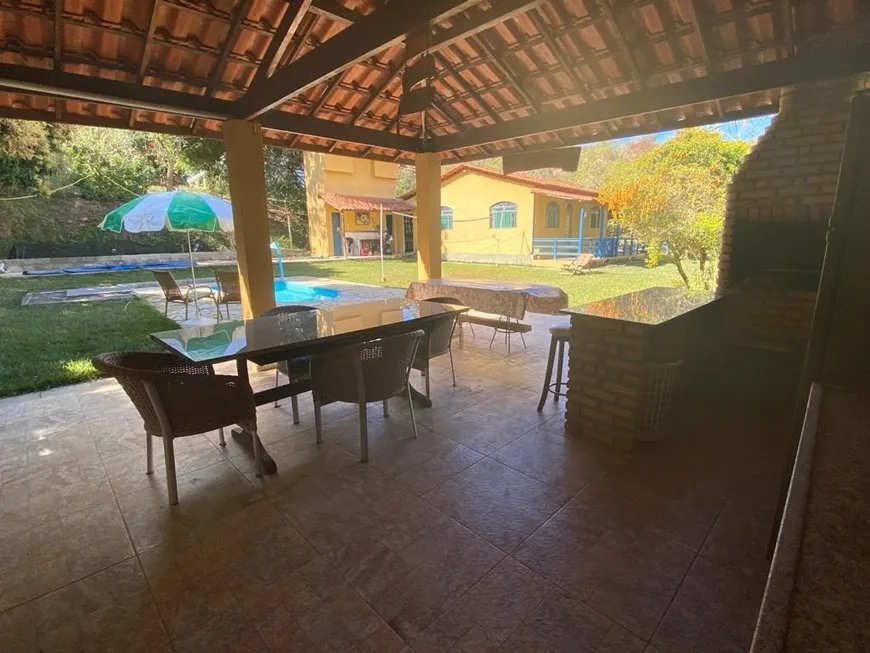 Foto 1 de Fazenda/Sítio com 4 Quartos à venda, 2400m² em Vila Esperança, Sabará