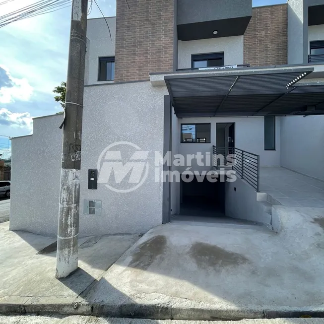 Foto 1 de Casa com 2 Quartos à venda, 84m² em Jardim das Flores, Osasco