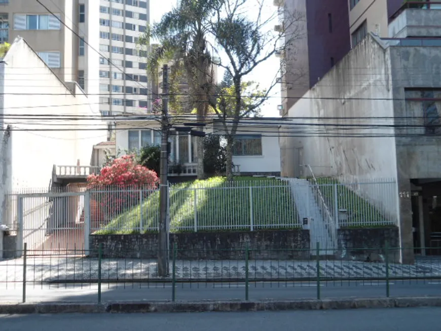 Foto 1 de Lote/Terreno à venda, 644m² em Cabral, Curitiba