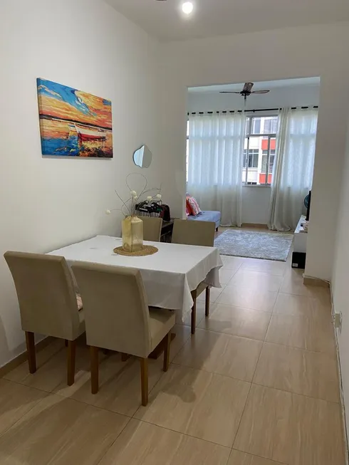 Foto 1 de Apartamento com 1 Quarto para alugar, 50m² em Copacabana, Rio de Janeiro