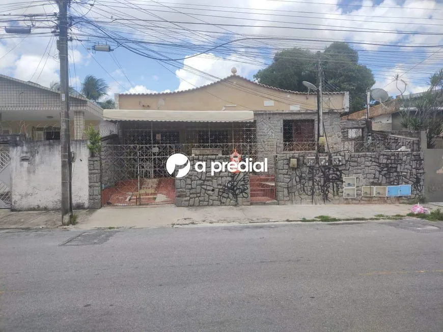 Foto 1 de Casa com 4 Quartos à venda, 98m² em Jardim América, Fortaleza
