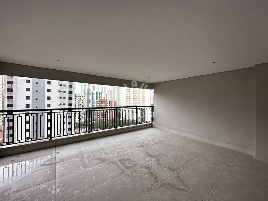 Foto 1 de Apartamento com 3 Quartos à venda, 147m² em Vila Mariana, São Paulo