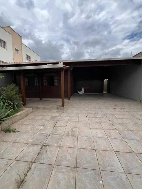 Foto 1 de Casa com 4 Quartos para alugar, 220m² em Inga, Betim